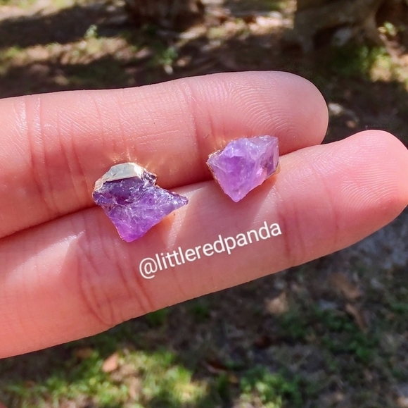 Raw Amethyst studs - Picture 1 of 5